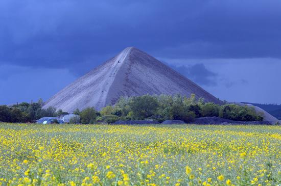 Filmstill Ten to Twenty Spoil Heaps