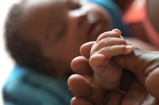 Filmstill The Delivery Line: Midwives on the Frontlines