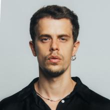 Portrait Lui Avals