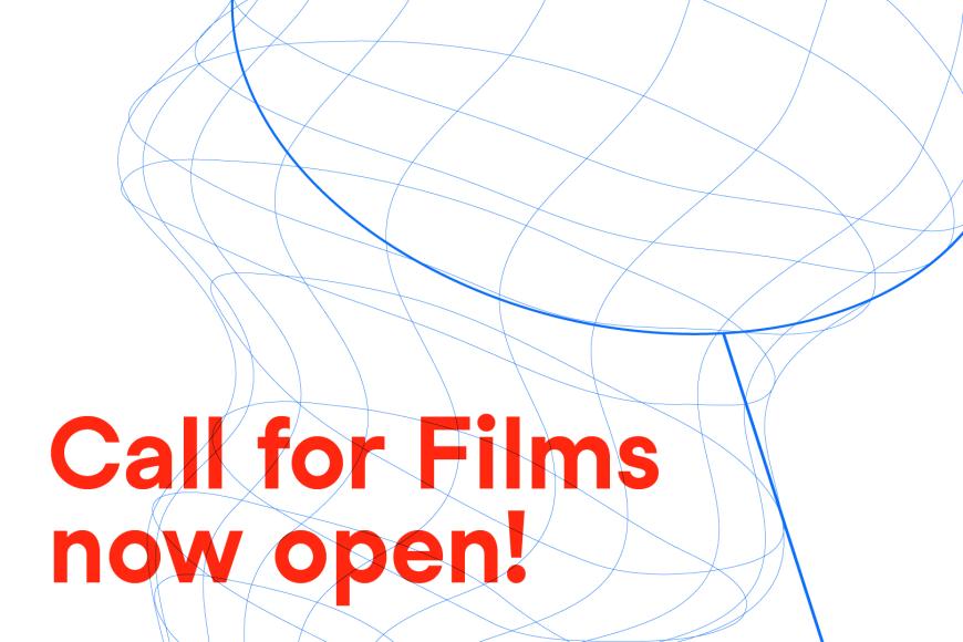 Eine Textgrafik: Ein blauer Kescher schwingt durch die Luft. Darüber steht "Call for Films now open".