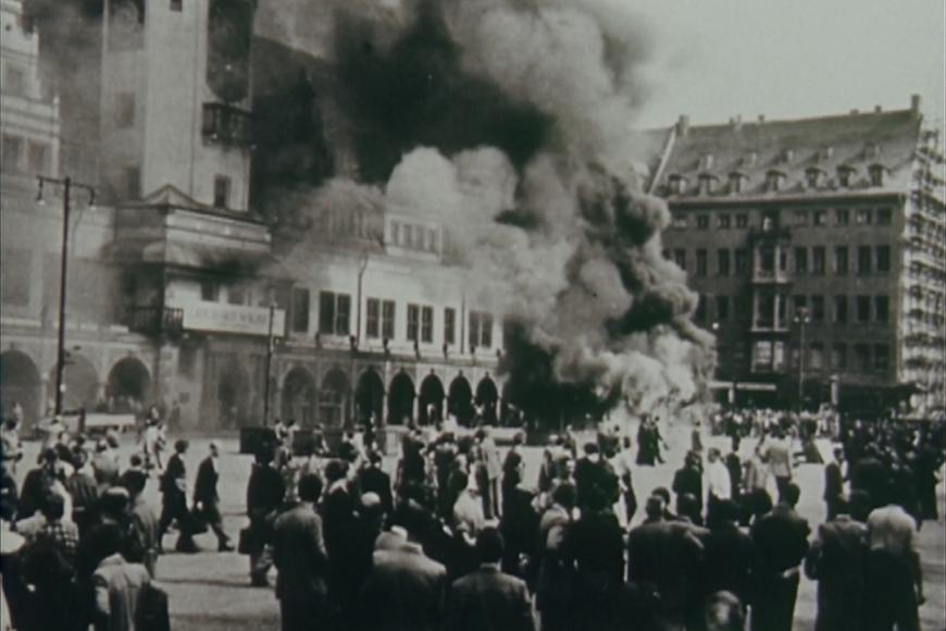 Filmstill One Wednesday in June – 20 Years Ago: People’s Uprising, Workers’ Revolt or Secret Services Putsch?