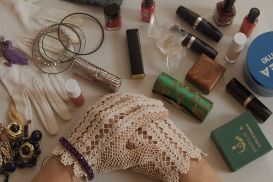 Filmstill Things of a Lifetime, Intimate Archeological Exercises