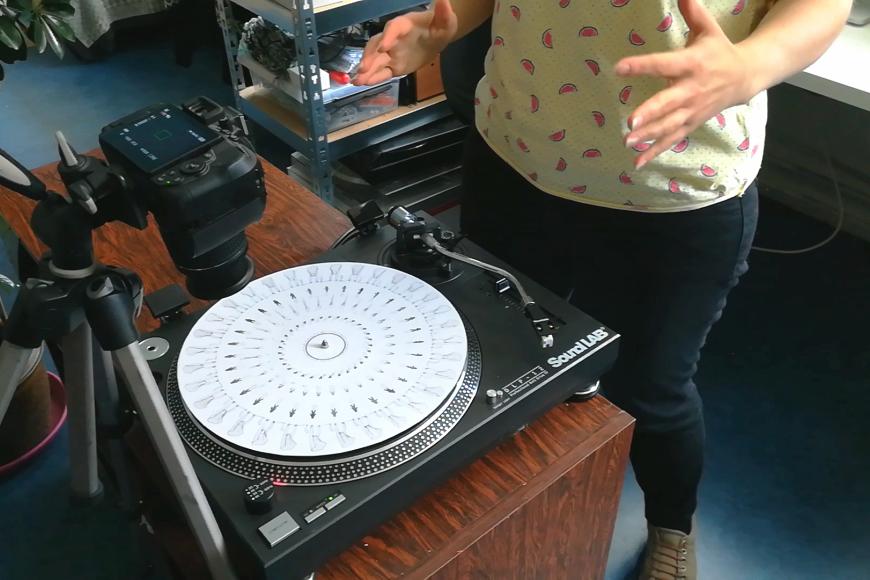 Filmstill How to Make a Phonotrope Video with Drawn Animation