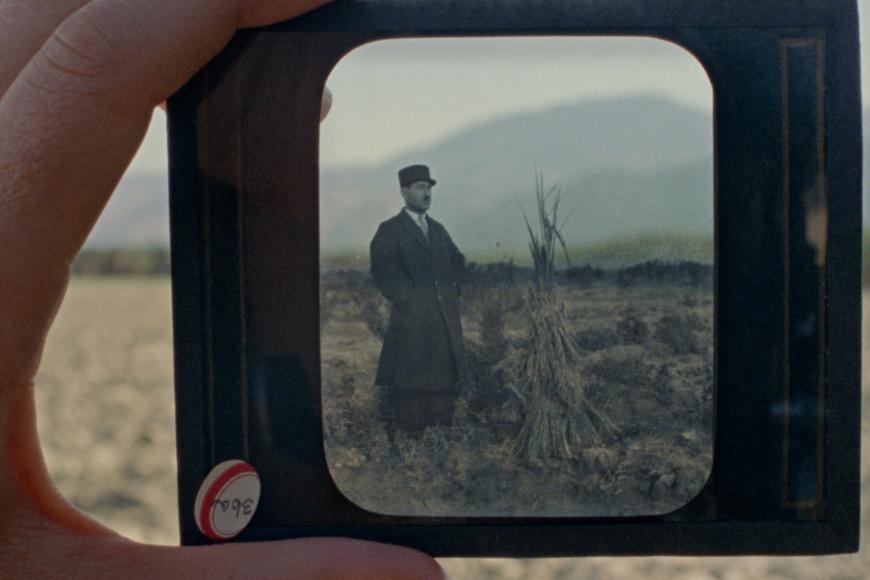 Filmstill Feet in Water, Head on Fire