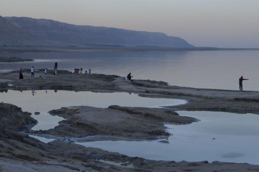 Filmstill Dead Sea Dying