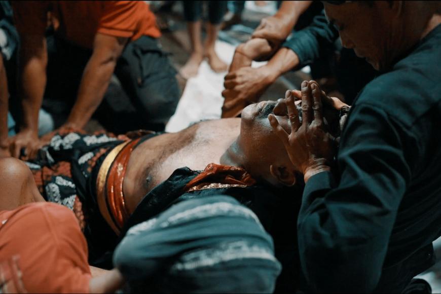 Filmstill Afterlives